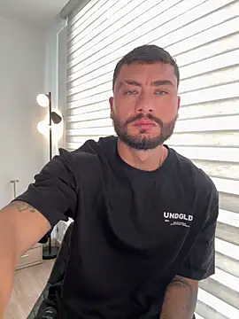 FrancoRossi  online show from April 7, 12:40 pm