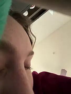 julia4thewin online show from March 18, 10:32 pm