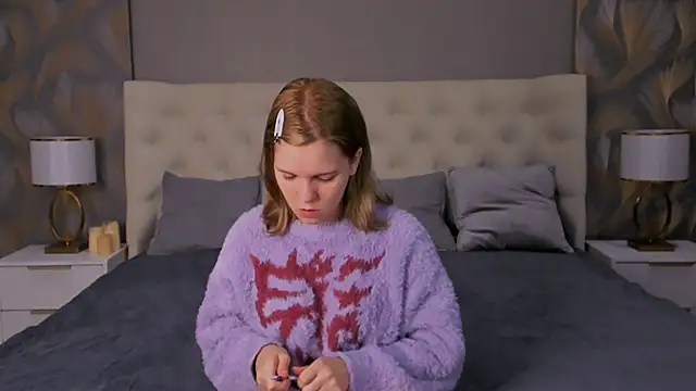 Snapshot of ALZA_AZURE chatting on February 2, 3:44 pm ALZA AZURE online show from February 2, 3:44 pm