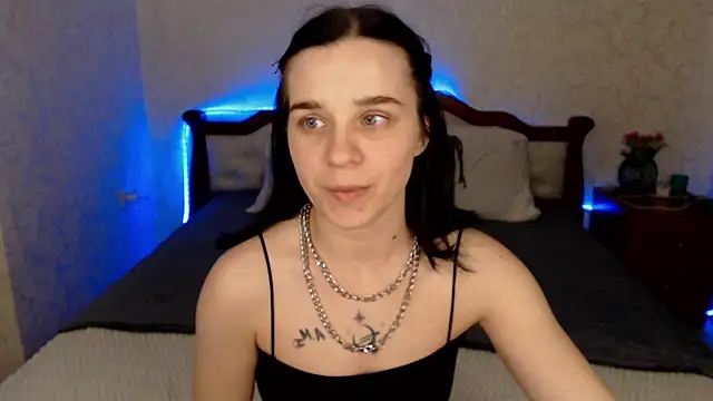 ShyyMariaa online show from January 15, 1:03 pm