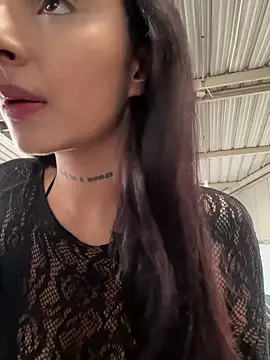 Snapshot of Abriil_cutee chatting on May 3, 1:04 pm Abriil cutee online show from May 3, 1:04 pm