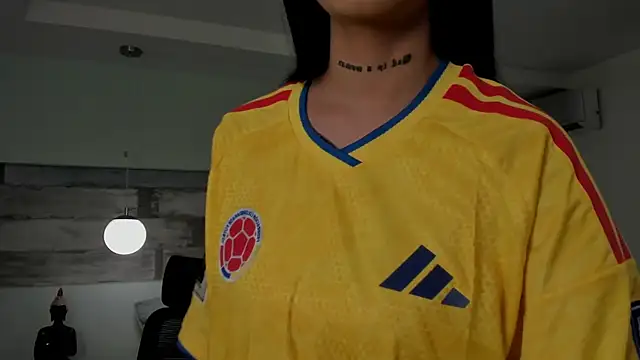 Abriil cutee online show from March 29, 1:13 pm