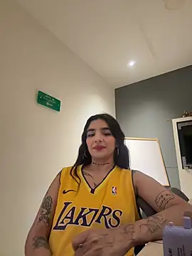 Abriil cutee online show from March 27, 4:30 pm