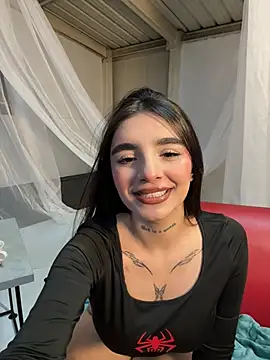 Snapshot of Abriil_cutee chatting on May 12, 1:13 am Abriil cutee online show from May 12, 1:13 am