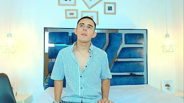 Lian Brown online show from January 15, 7:50 pm