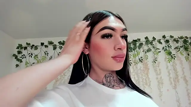 lizz lunna online show from March 7, 8:03 pm