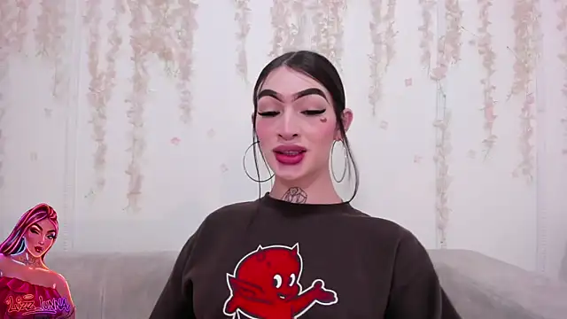 lizz lunna online show from April 4, 1:39 pm