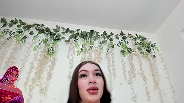 Snapshot of lizz_lunna chatting on June 23, 8:07 pm lizz lunna online show from June 23, 8:07 pm