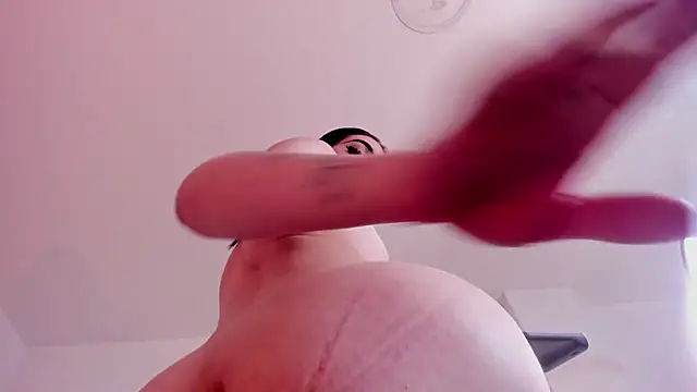 lizz lunna online show from February 26, 9:59 pm