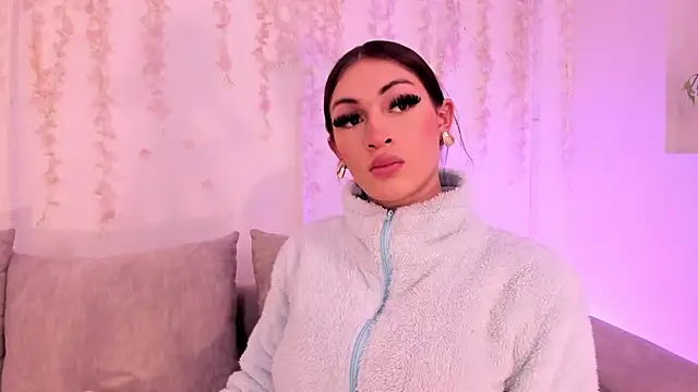 lizz lunna online show from February 27, 9:25 pm