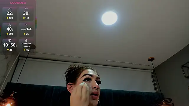 lizz lunna online show from February 7, 7:33 pm