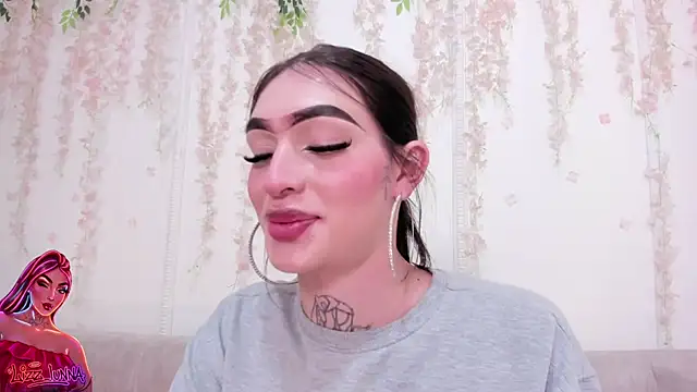 lizz lunna online show from April 1, 9:23 pm