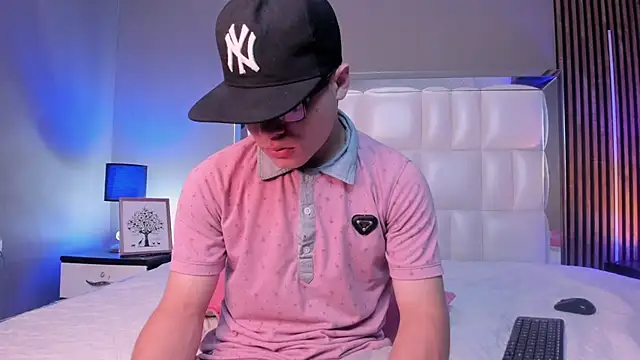 Roger And Ramona online show from February 13, 12:27 pm