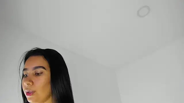 paulina lux online show from February 10, 7:35 pm