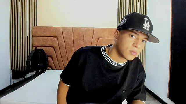 Snapshot of MATHY_ROBERT chatting on January 10, 10:16 pm MATHY ROBERT online show from January 10, 10:16 pm