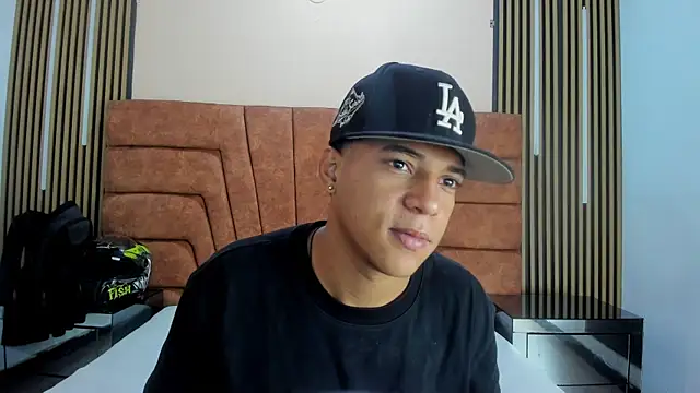 Snapshot of MATHY_ROBERT chatting on January 13, 7:51 pm MATHY ROBERT online show from January 13, 7:51 pm