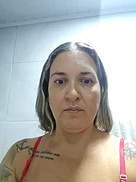 Snapshot of bellafortune69 chatting on February 23, 8:04 am bellafortune69 online show from February 23, 8:04 am