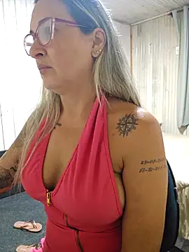 Snapshot of bellafortune69 chatting on February 27, 9:03 pm bellafortune69 online show from February 27, 9:03 pm