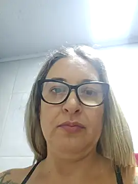 Snapshot of bellafortune69 chatting on February 26, 10:04 am bellafortune69 online show from February 26, 10:04 am