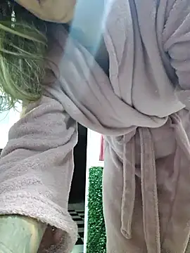 bellafortune69 online show from June 8, 9:32 am