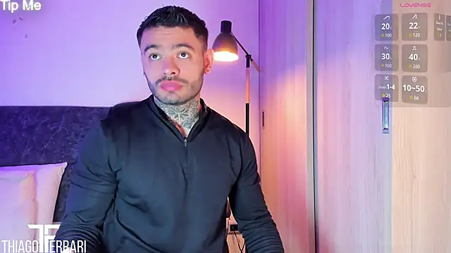 Snapshot of thiago_ferrari_ chatting on June 17, 10:52 pm thiago ferrari online show from June 17, 10:52 pm