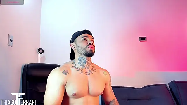 thiago ferrari  online show from April 21, 12:34 am