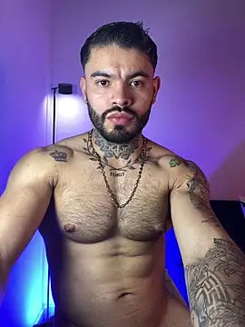 thiago ferrari  online show from March 21, 1:29 am