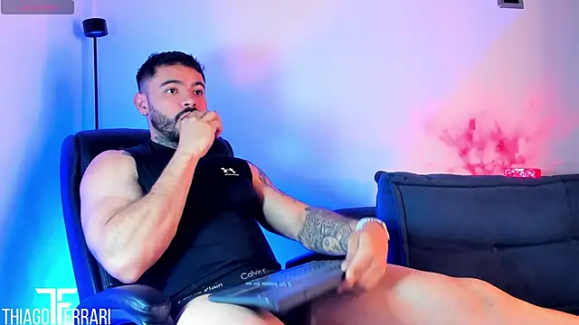 thiago ferrari  online show from April 12, 9:18 pm