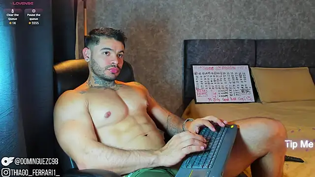 Snapshot of thiago_ferrari_ chatting on July 16, 1:46 am thiago ferrari online show from July 16, 1:46 am