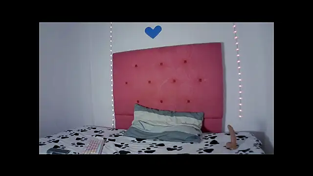 Mia Suarez7 online show from February 11, 8:20 pm