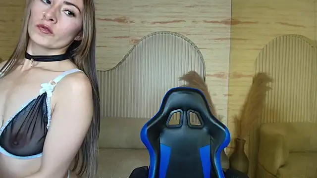 katalina r  online show from May 21, 8:06 pm