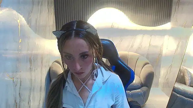 katalina r  online show from February 7, 3:03 am