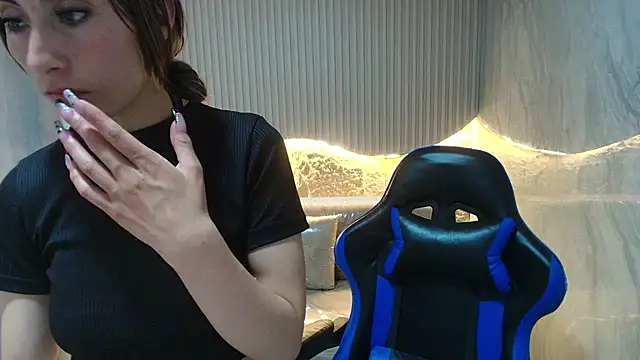 katalina r  online show from February 20, 6:59 am