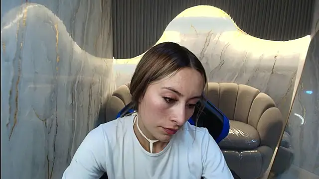 katalina r  online show from February 24, 3:18 am