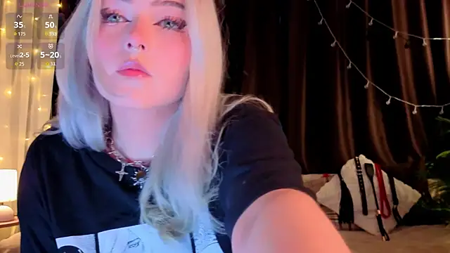 ShyniAlice online show from June 10, 3:52 am
