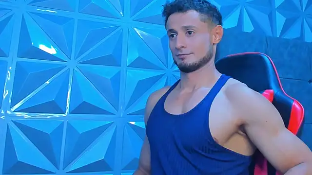 Snapshot of Adonys_Lewis_ chatting on June 17, 5:40 am Adonys Lewis online show from June 17, 5:40 am