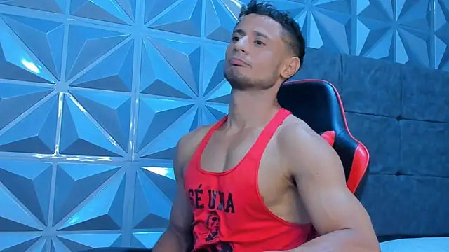 Snapshot of Adonys_Lewis_ chatting on June 18, 6:45 am Adonys Lewis online show from June 18, 6:45 am