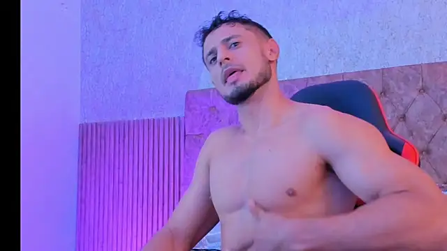 Adonys Lewis  online show from February 5, 9:05 am