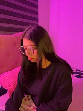 willowharper  online show from January 14, 2:04 am