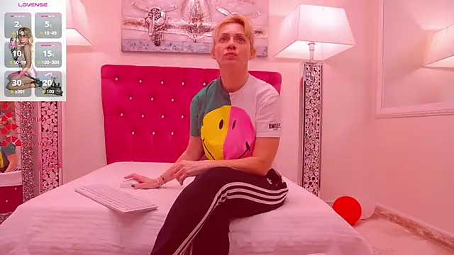 AmandaL1 online show from November 27, 5:19 am