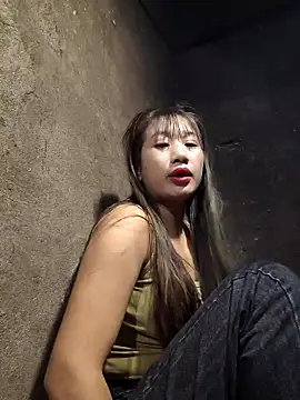 apple0011 online show from February 12, 3:39 am