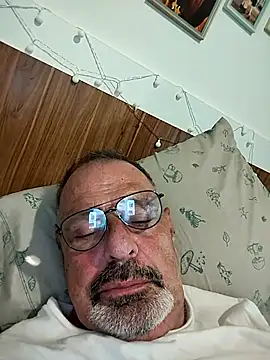 Snapshot of Dadotado70 chatting on January 14, 1:26 pm Dadotado70 online show from January 14, 1:26 pm