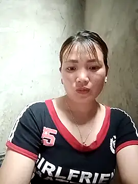 Snapshot of Nunaa2x chatting on May 26, 3:54 pm Nunaa2x online show from May 26, 3:54 pm