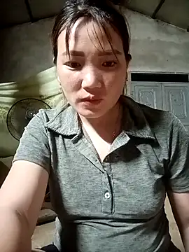 Snapshot of Nunaa2x chatting on June 20, 5:40 pm Nunaa2x online show from June 20, 5:40 pm