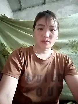 Snapshot of Nunaa2x chatting on June 16, 8:14 am Nunaa2x online show from June 16, 8:14 am