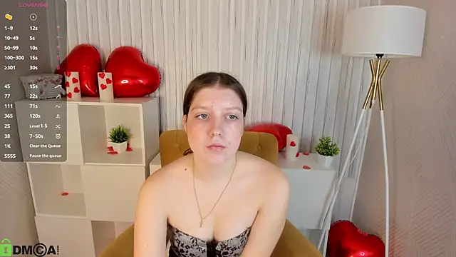 Casandra Joness online show from April 8, 5:42 am