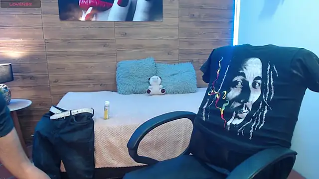 paullcb online show from February 7, 3:47 am