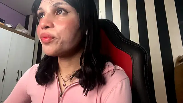 CheriseKurtzeborn online show from January 17, 9:07 pm