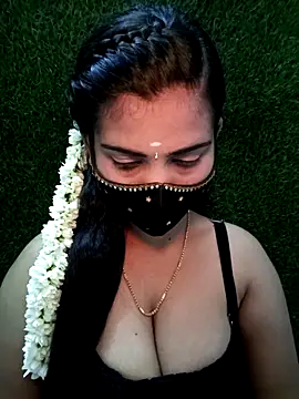 Snapshot of Nithyatamil chatting on May 10, 4:31 pm Nithyatamil online show from May 10, 4:31 pm