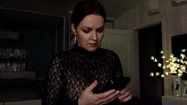 Snapshot of Ivoryne chatting on March 3, 10:06 pm Ivoryne online show from March 3, 10:06 pm